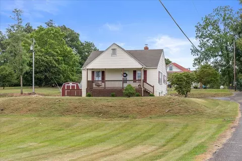 26 Bell Wood Ln, Waynesboro, VA 22980