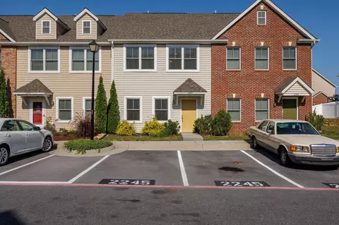 2245 Lapis Ln, Harrisonburg, VA 22801
