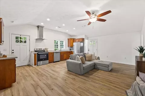 765 Union Church Rd, Churchville, VA 24421