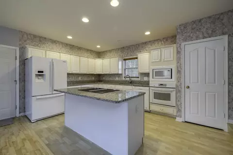 233 Fleming Rd, Mount Jackson, VA 22842 photo 2