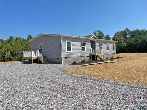 281 Cobbs Rd, Arvonia, VA 23004