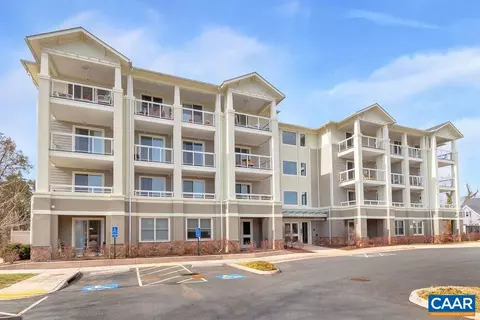 1425 Trailside Ct #301, Charlottesville, VA 22911