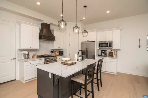 53 Chamberlain Loop, Lexington, VA 24450 photo 8