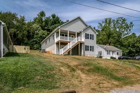 32 Overlook Ln, Mount Sidney, VA 24467