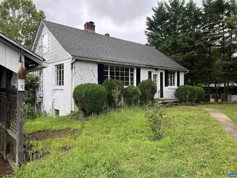 523 E Branch Loop, Roseland, VA 22967 photo 2