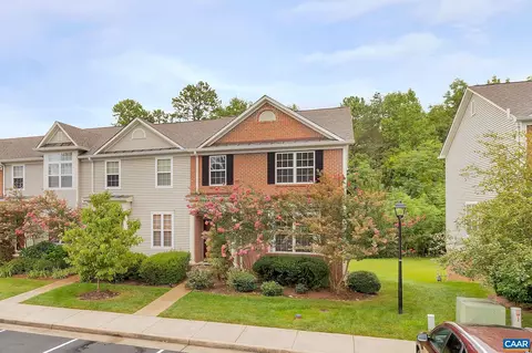 1071 Somer Chase Ct, Charlottesville, VA 22911