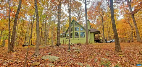 280 Hooded Warbler Ln, Nellysford, VA 22958