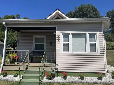 409 Alpha St, Waynesboro, VA 22980
