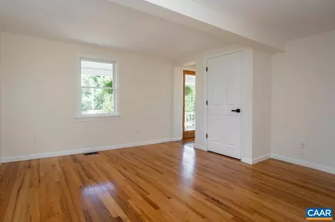 1605 E Main St E, Waynesboro, VA 22980 photo 10