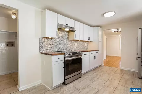 1605 E Main St E, Waynesboro, VA 22980 photo 20