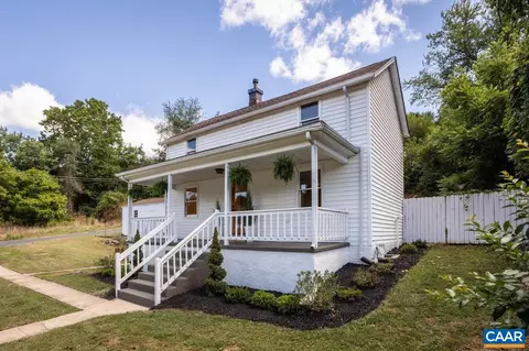 1605 E Main St E, Waynesboro, VA 22980