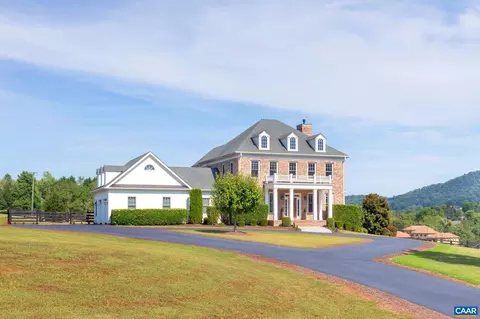 313 Ragged Mountain Dr, Charlottesville, VA 22903
