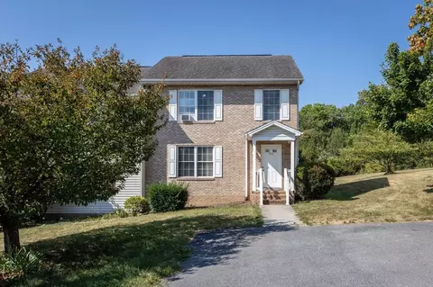 509 Pointe Dr, Harrisonburg, VA 22801