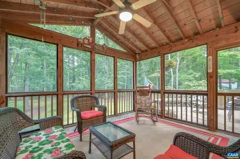 1360 Auburn Dr, Charlottesville, VA 22902
