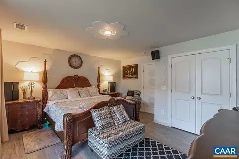 2312 Avinity Ct, Charlottesville, VA 22902 photo 4