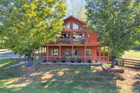 50 Gullysville Ln, Faber, VA 22938
