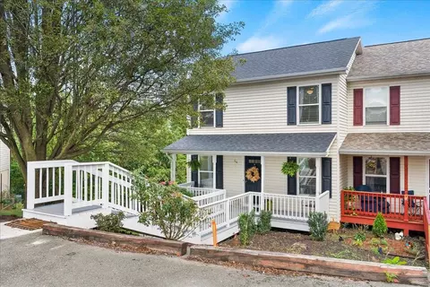 64 Easthampton Ct, Harrisonburg, VA 22801