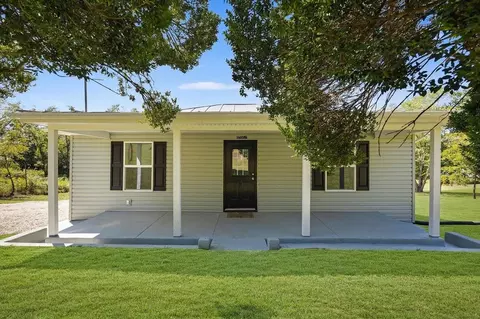 10957 James River Rd, Shipman, VA 22971