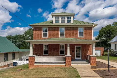 556 E Wolfe St E, Harrisonburg, VA 22802 photo 2