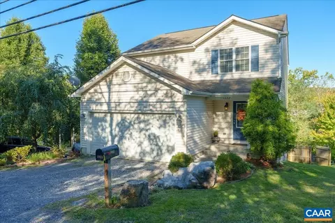 1022 Middlebrook Ave, Staunton, VA 24401