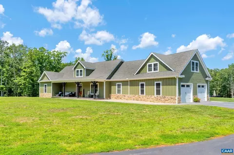 1471 Spreading Oak Rd, Arvonia, VA 23004