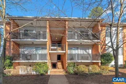1800 Jefferson Park Ave #16, Charlottesville, VA 22903