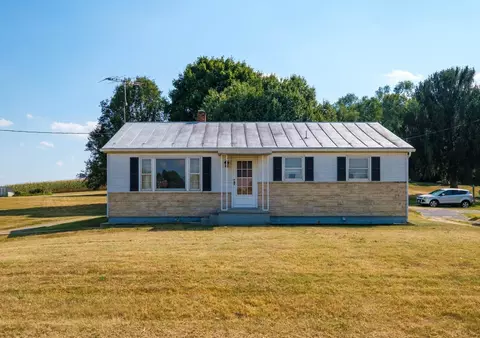 855 Mason St, Dayton, VA 22821