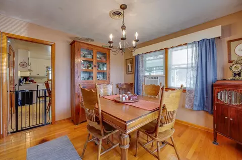 159 S Sunset Dr S, Broadway, VA 22815 photo 9