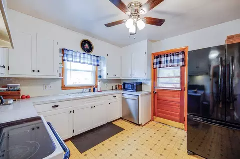 159 S Sunset Dr S, Broadway, VA 22815 photo 15
