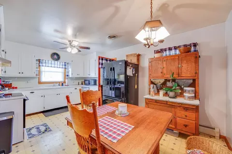 159 S Sunset Dr S, Broadway, VA 22815 photo 12