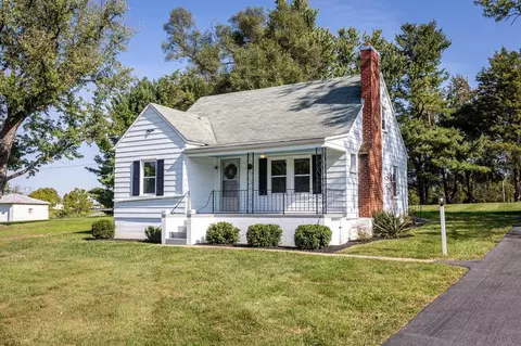 68 Stiles Cir, Staunton, VA 24401