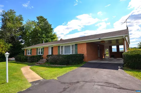 593 Cattle Scales Rd, Waynesboro, VA 22980