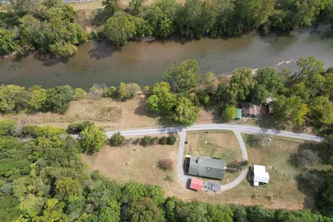 152 Keyes Mill Rd, Buena Vista, VA 24416