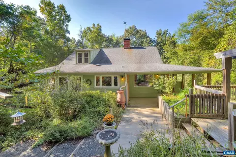 305 Riverside Dr, Schuyler, VA 22969