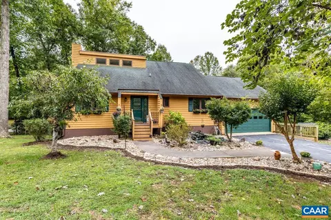 2 Cove Cir, Palmyra, VA 22963