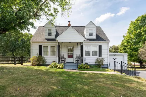 203 Jericho Rd, Fishersville, VA 22939