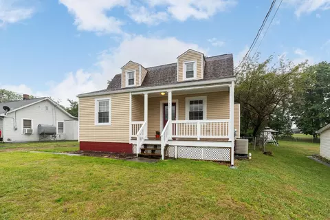 350 Mary Gray Ln, Staunton, VA 24401