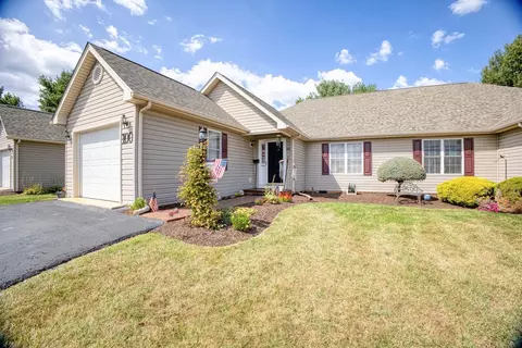 100 Ashleigh Dr, Waynesboro, VA 22980