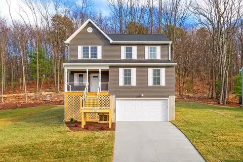 416 Campbell St, Staunton, VA 24401