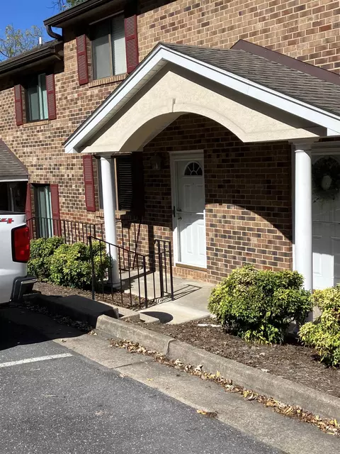 500 Winchester Ave #A10, Staunton, VA 24401