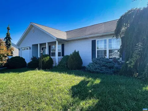 58 Clayton Ct, Weyers Cave, VA 24486