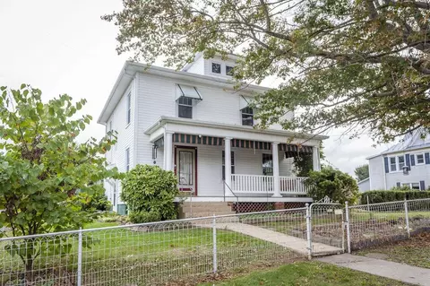 116 Hill Ave, Elkton, VA 22827