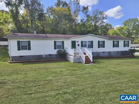 701 Walnut St, Farmville, VA 23901