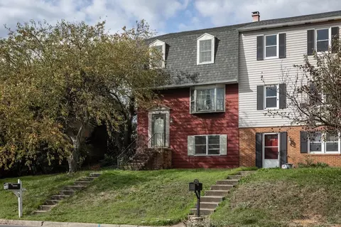1036 Meadowlark Dr, Harrisonburg, VA 22802