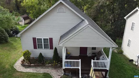 1531 Allison Ave, Waynesboro, VA 22980