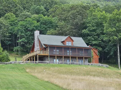 2440 Halterman Hollow Ln, Monterey, VA 24465