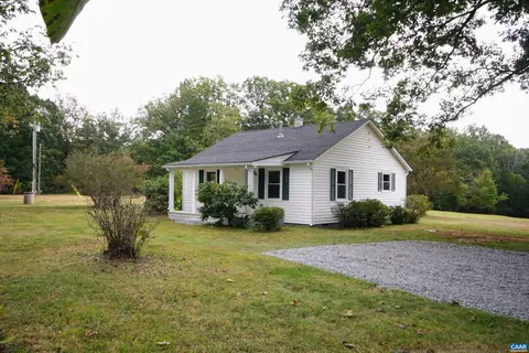 328 Glenmore Rd, Howardsville, VA 24562