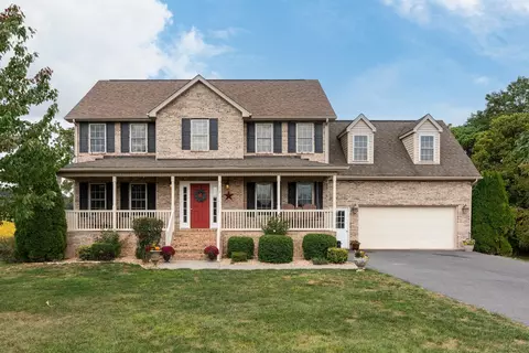 172 Helen Ln, Mount Sidney, VA 24467