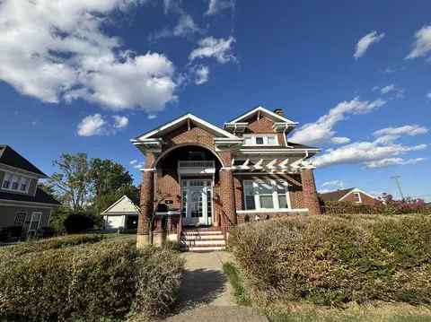 1407 W Broad St W, Waynesboro, VA 22980