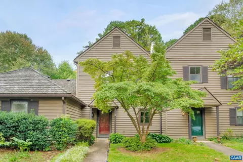 728 Exton Ct, Charlottesville, VA 22901